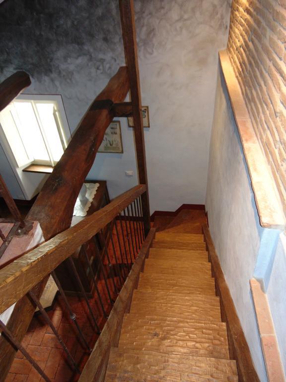 Domus Ghibellinae- Fonte Di San Benedetto Apartment Cortona Room photo
